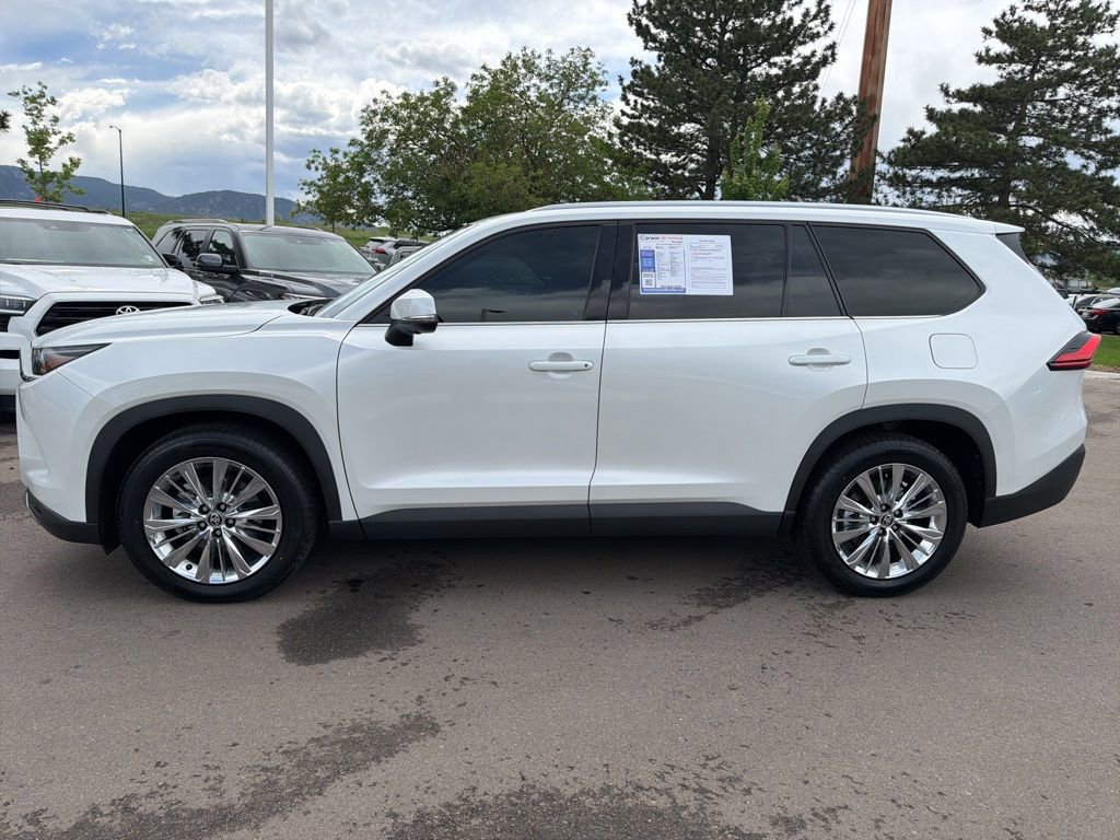 Used 2024 Toyota Grand Highlander AWD image 4