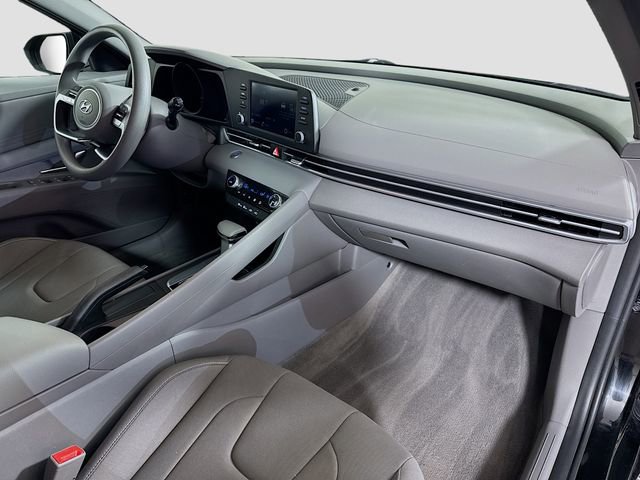 Certified 2023 Hyundai Elantra SEL image 30