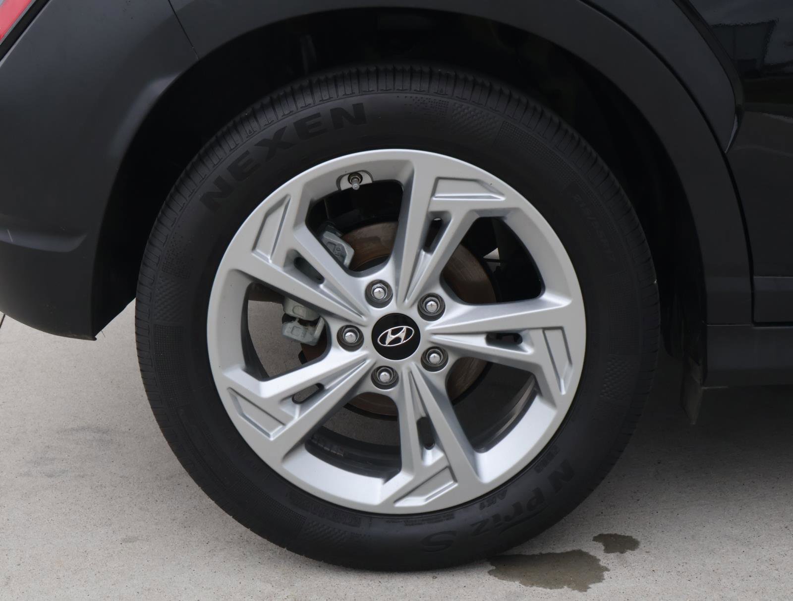 Used 2023 Hyundai Kona SEL FWD image 8