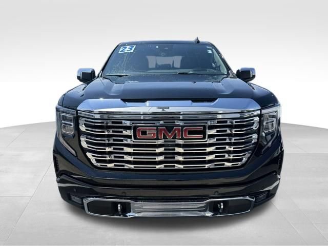 Used 2023 GMC Sierra 1500 Denali AWD/4WD image 2