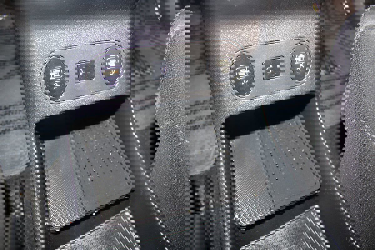 Used 2024 Hyundai Ioniq 5 SEL image 11