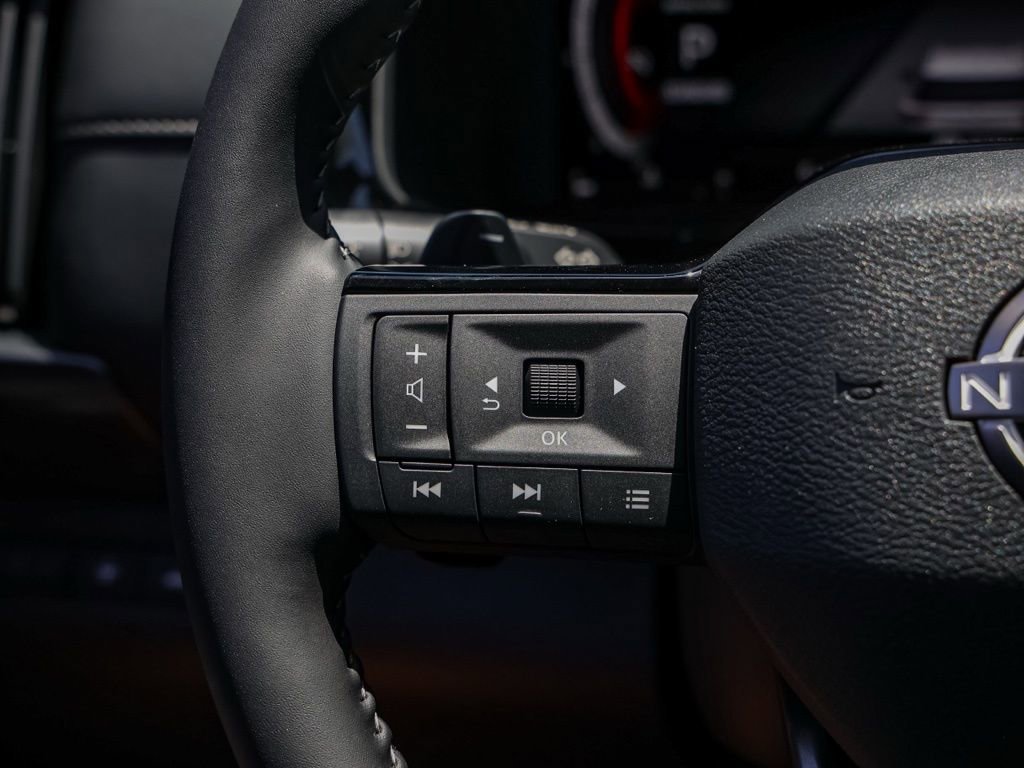 New 2026 Nissan Pathfinder SL FWD image 26