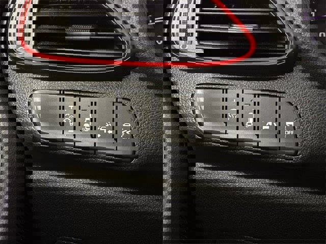 Used 2018 Hyundai Elantra GT Sport w/ Sport Tech Package 04 image 30