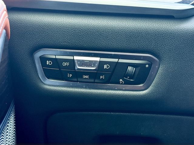 Used 2021 BMW X7 M50i w/ Executive Package AWD/4WD image 38