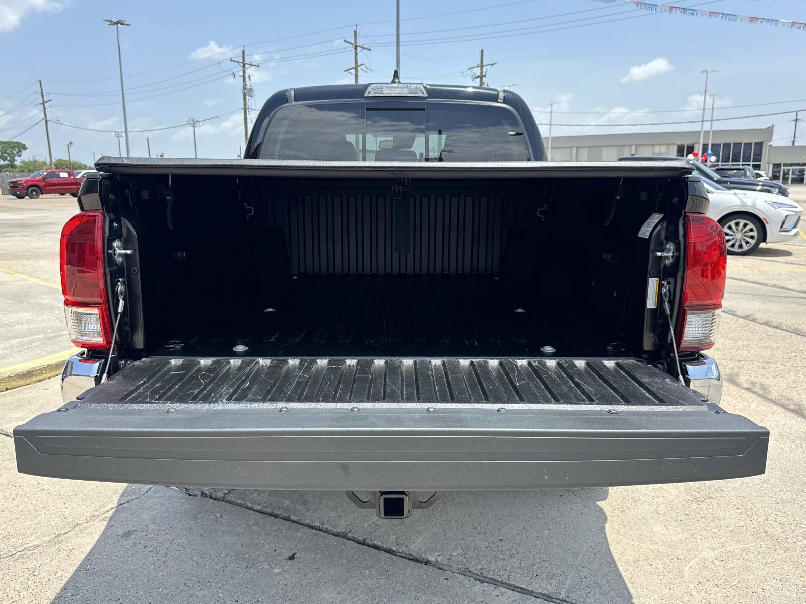 Used 2023 Toyota Tacoma SR5 RWD image 8