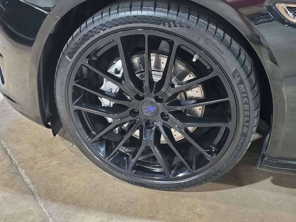 Used 2018 Maserati Quattroporte S GranSport Q4 AWD/4WD image 44