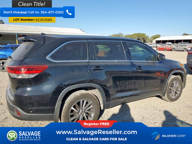 Used 2019 Toyota Highlander XLE AWD/4WD image 4