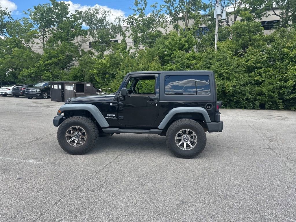 Used 2011 Jeep Wrangler Sport AWD/4WD image 9