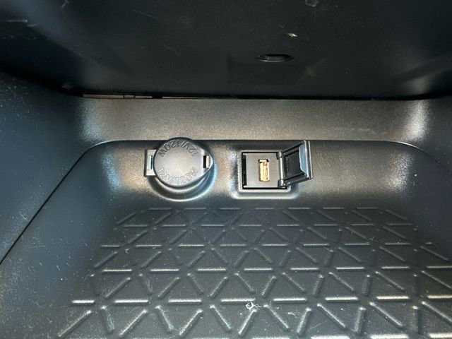 Used 2022 Toyota RAV4 LE image 41