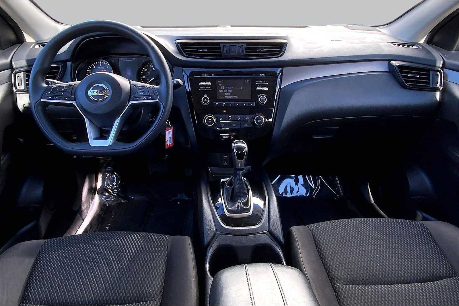 Used 2017 Nissan Rogue Sport S w/ S Appearance Package AWD/4WD image 14