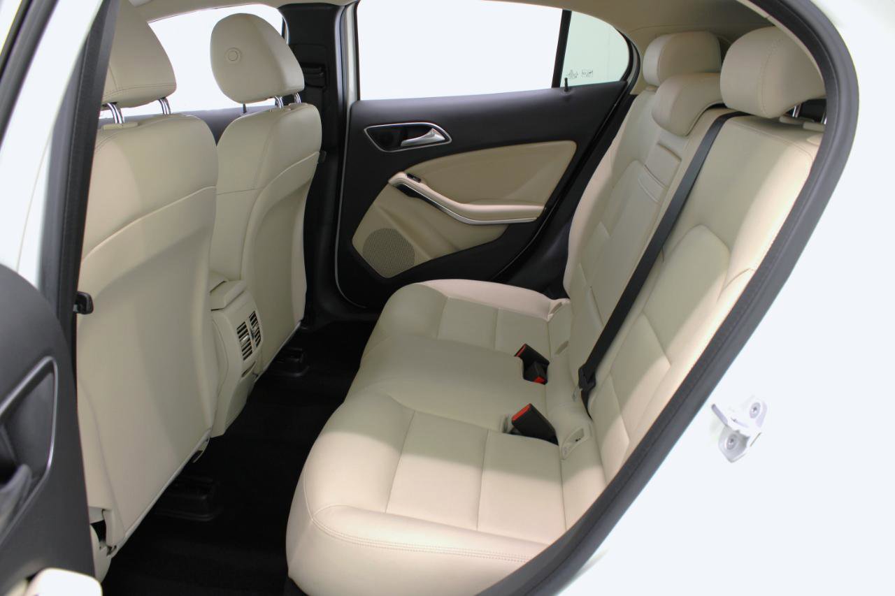 Used 2015 Mercedes-Benz GLA 250 image 36