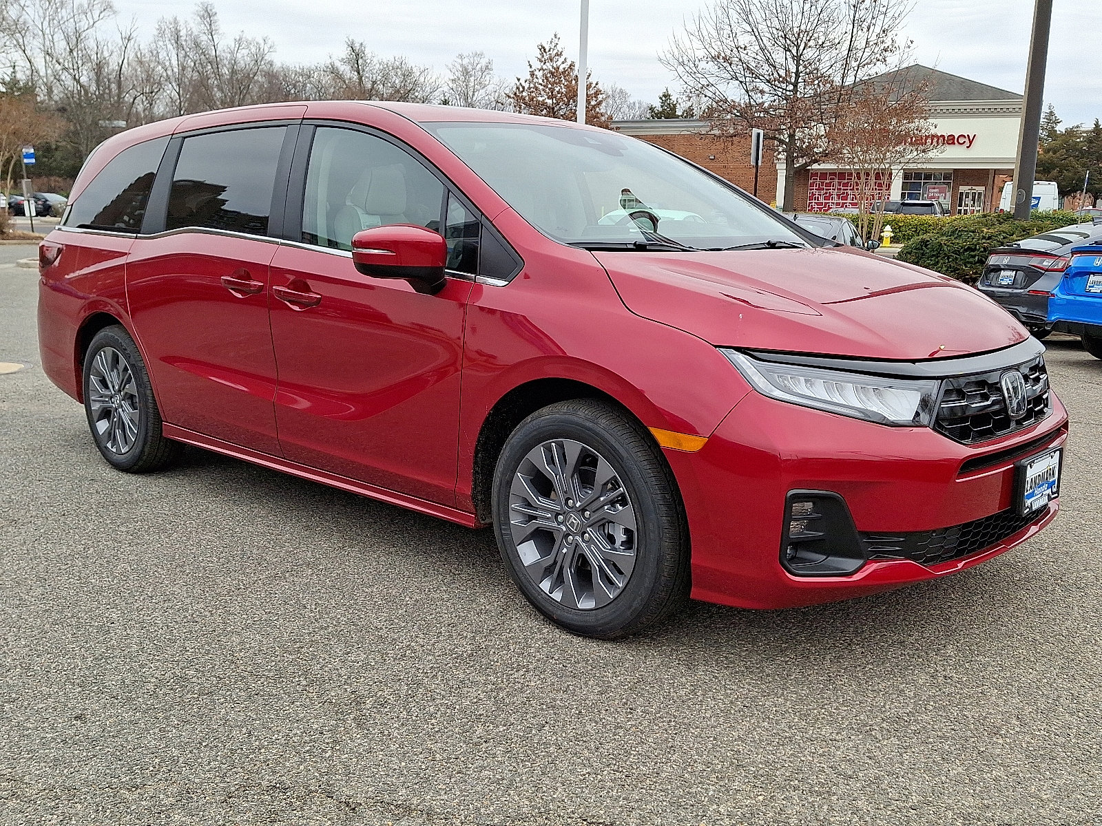 New 2026 Honda Odyssey Touring image 2
