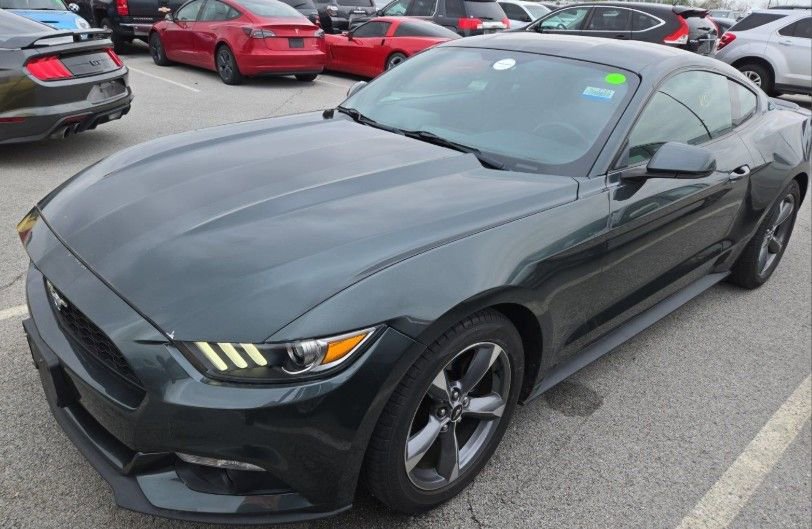 Used 2016 Ford Mustang Coupe w/ Equipment Group 051A RWD image 1