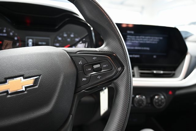 Used 2024 Chevrolet Trax LS image 23