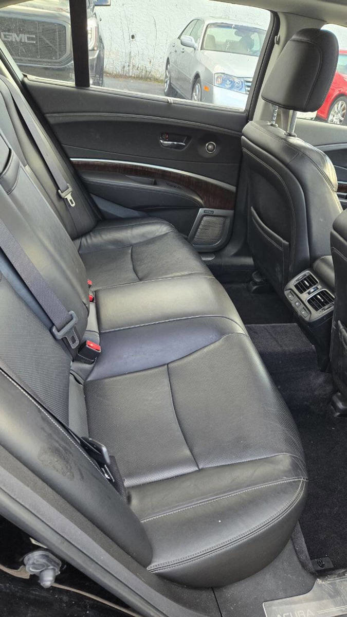 Used 2014 Acura RLX Hybrid w/ Advance Package image 12