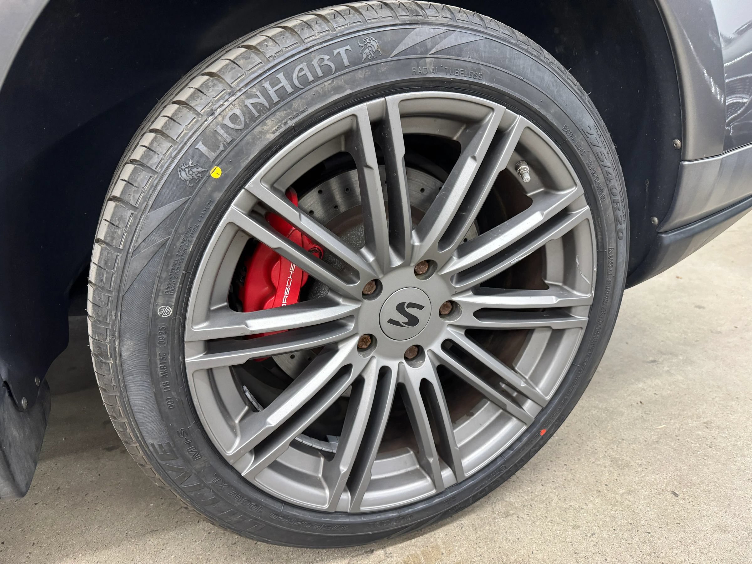 Used 2008 Porsche Cayenne Turbo AWD/4WD image 12