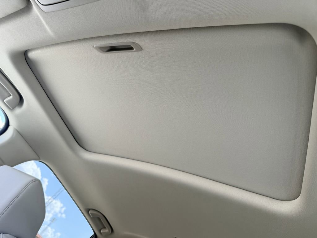 Used 2021 Honda CR-V Touring image 38