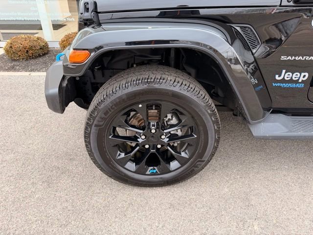 Used 2022 Jeep Wrangler Unlimited Sahara w/ Cold Weather Group image 20