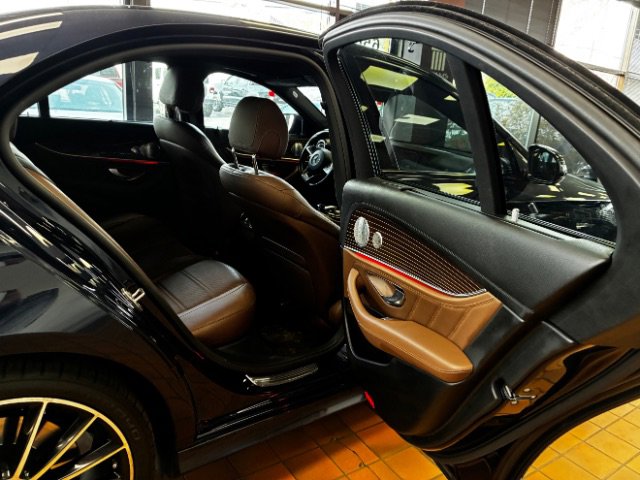 Used 2017 Mercedes-Benz E 43 AMG 4MATIC image 31