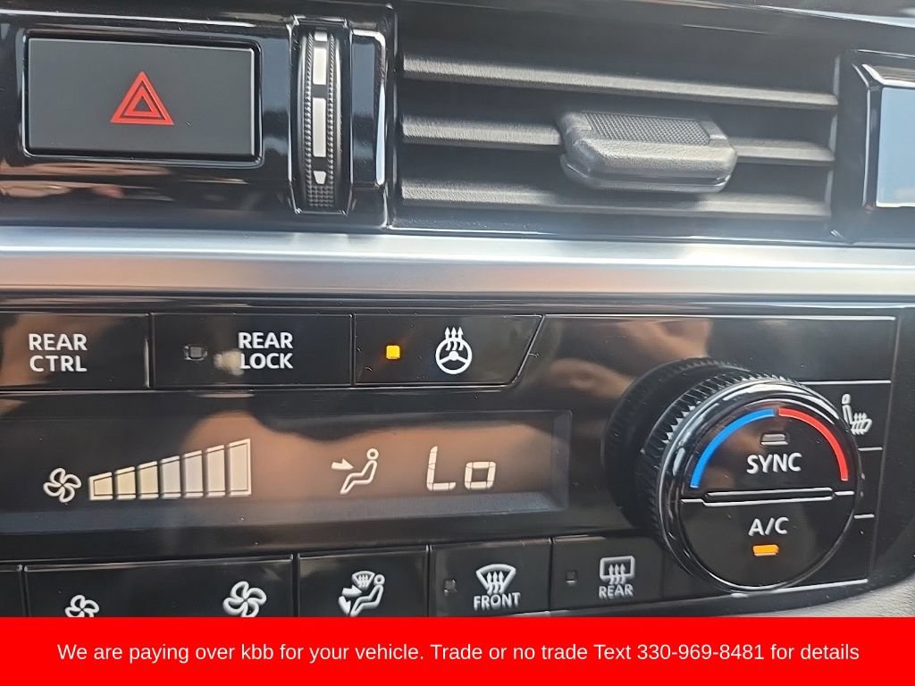 Used 2022 Nissan Pathfinder Platinum AWD/4WD image 25