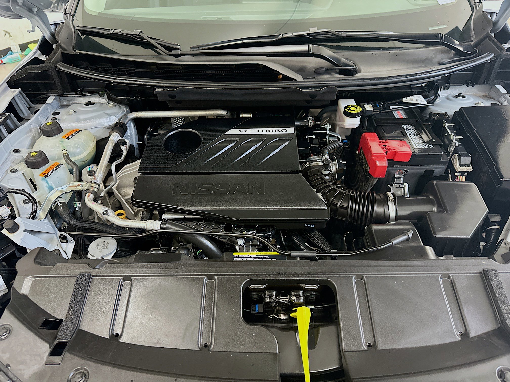 Used 2025 Nissan Rogue SV image 34