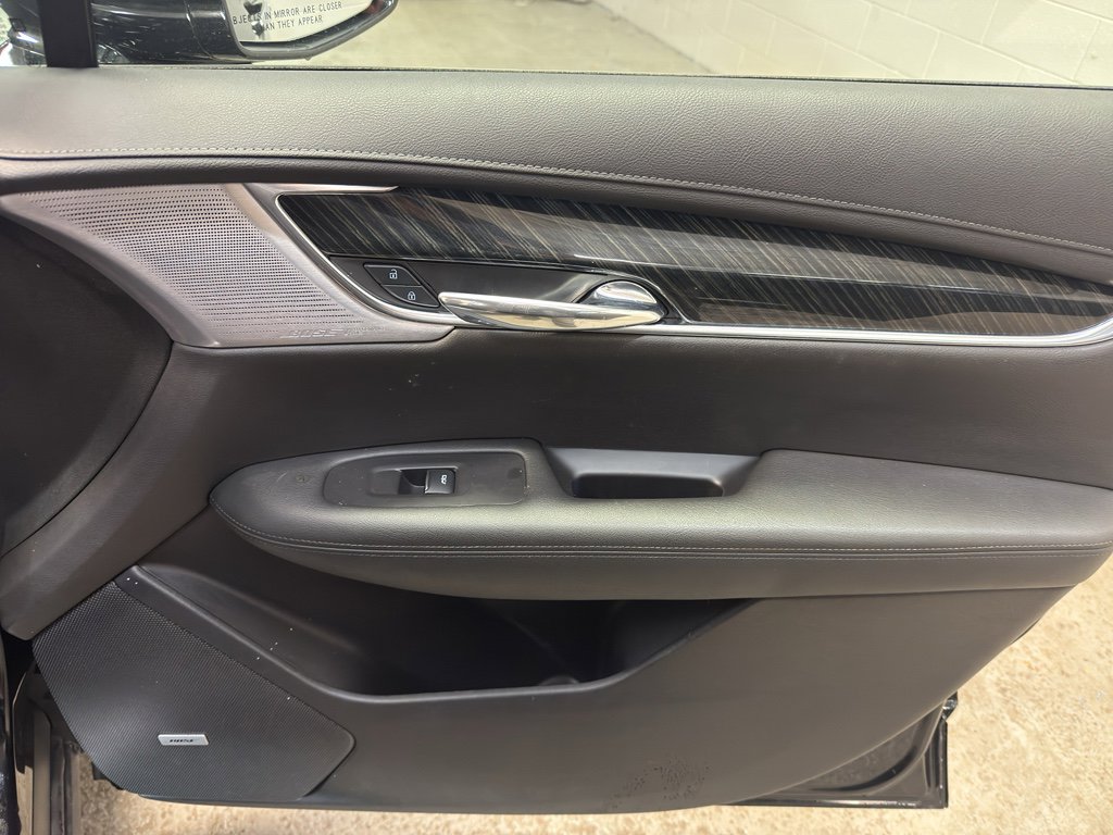 Used 2021 Cadillac XT6 Premium Luxury image 21