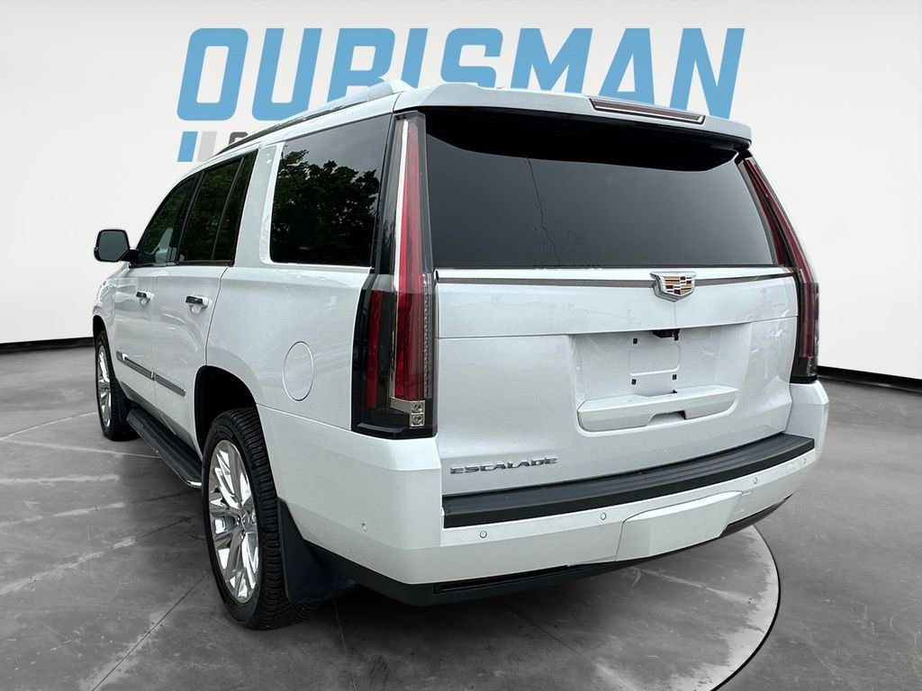 Used 2020 Cadillac Escalade Luxury AWD/4WD image 4
