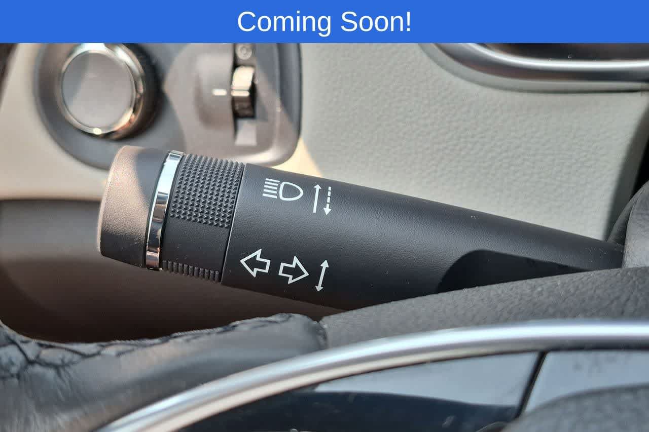 Used 2015 Cadillac SRX Luxury w/ Driver Awareness Package AWD/4WD image 27