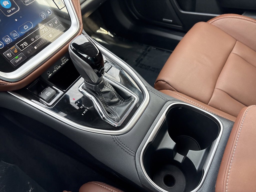 Used 2025 Subaru Outback Touring image 18