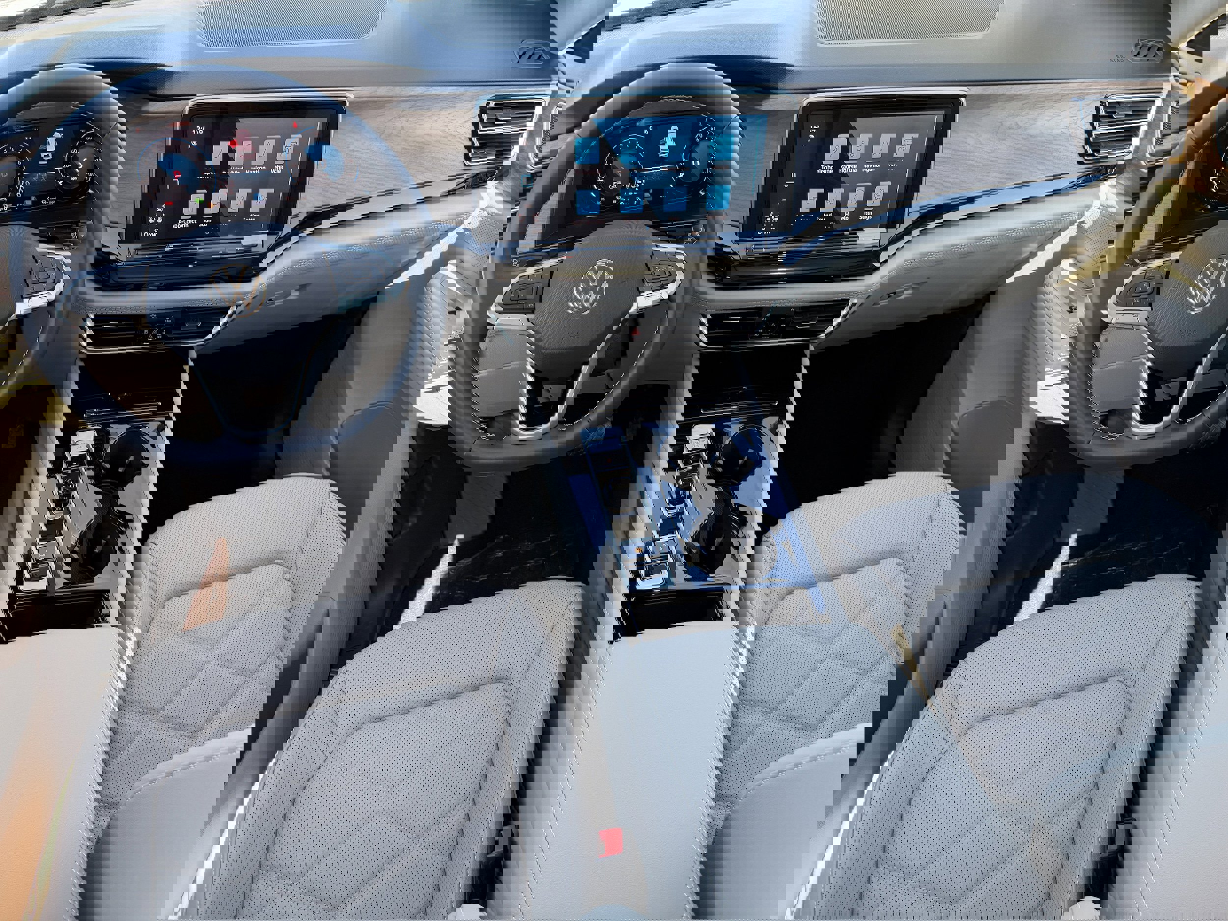 New 2026 Volkswagen Atlas SE image 11