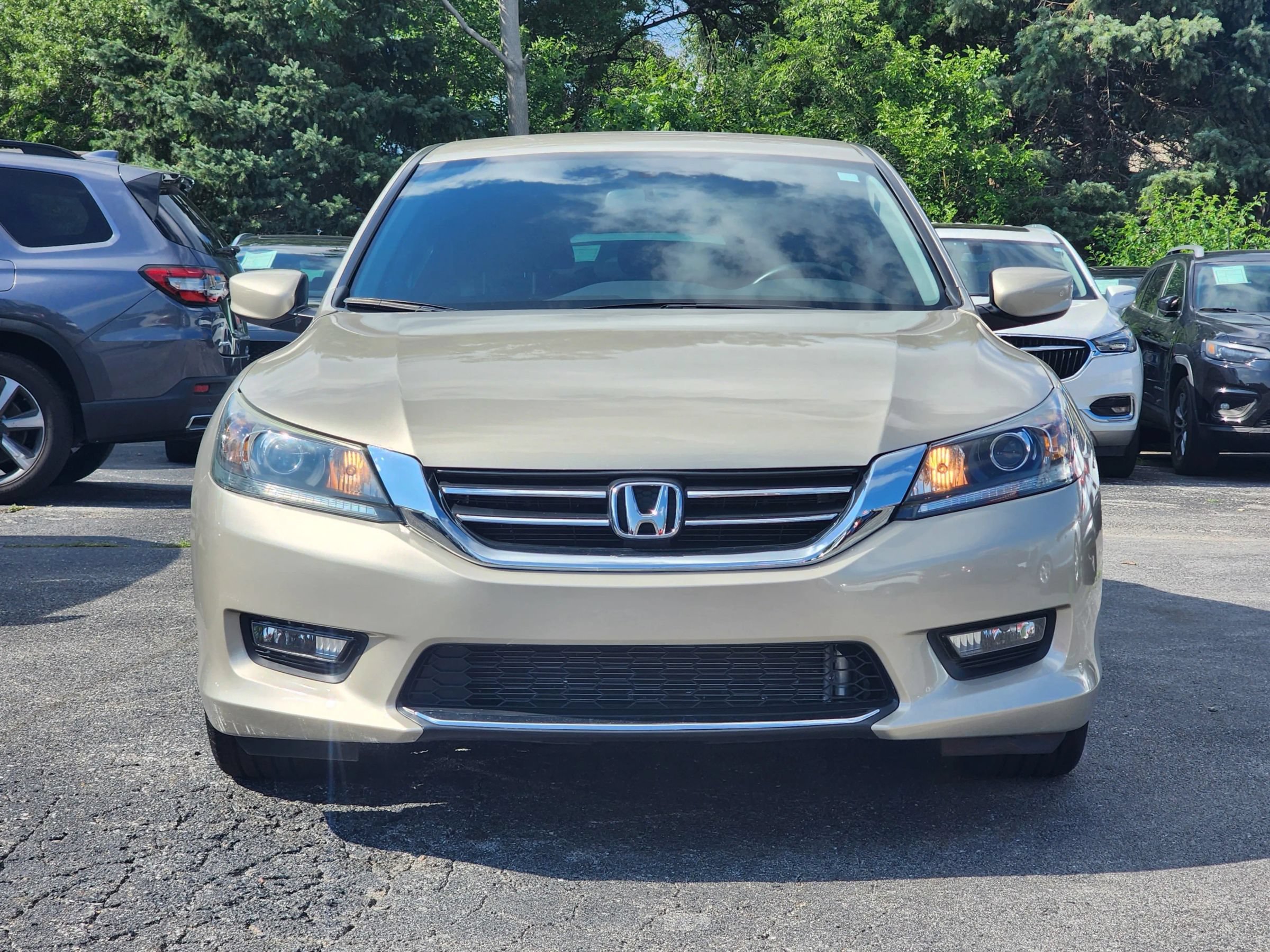Used 2015 Honda Accord Sport image 2