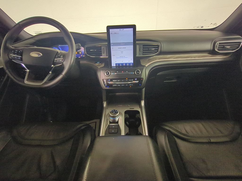 Used 2020 Ford Explorer Platinum w/ Premium Technology Package AWD/4WD image 19
