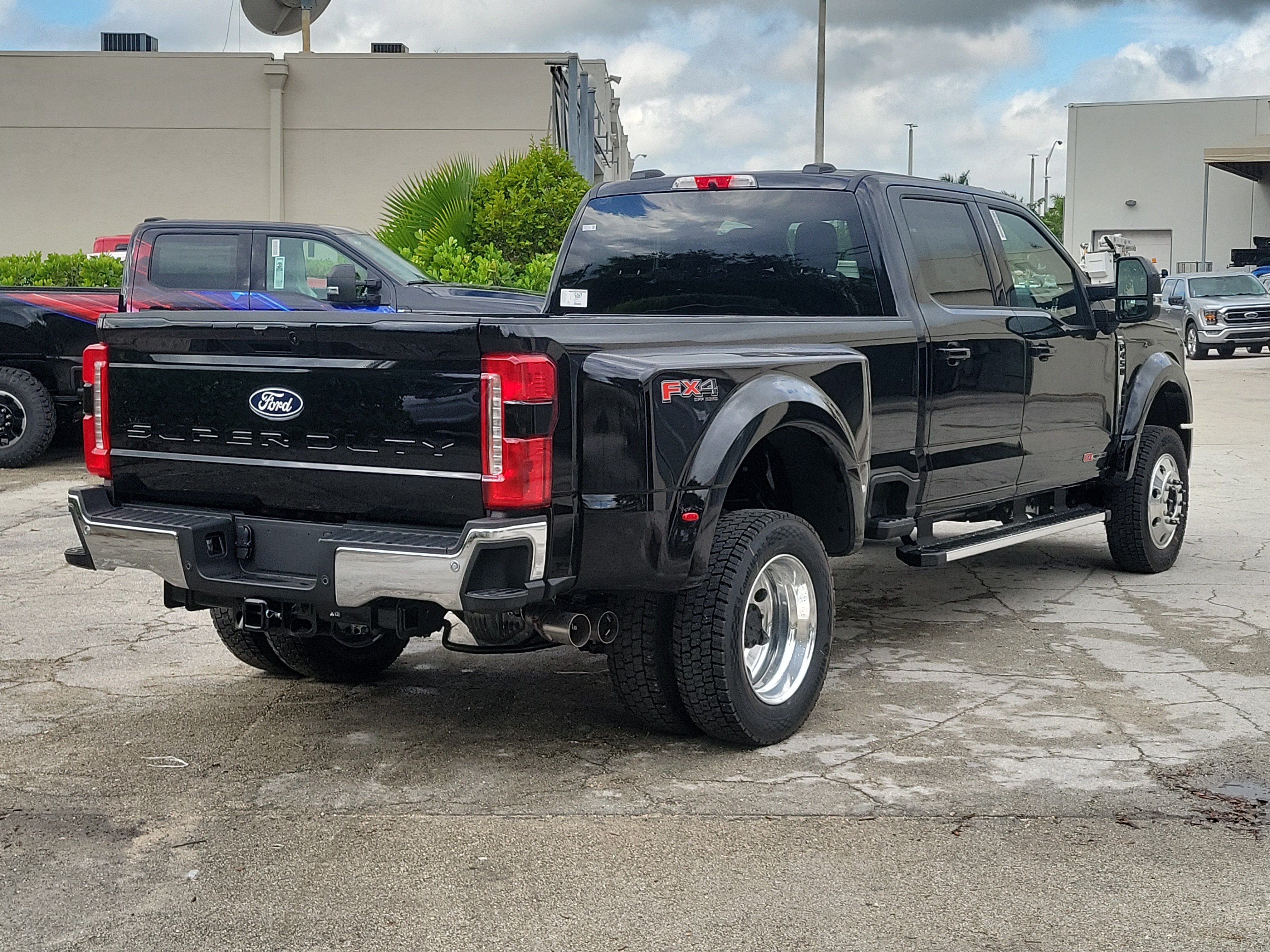 New 2027 Ford F450 Lariat w/ FX4 Off-Road Package AWD/4WD image 5
