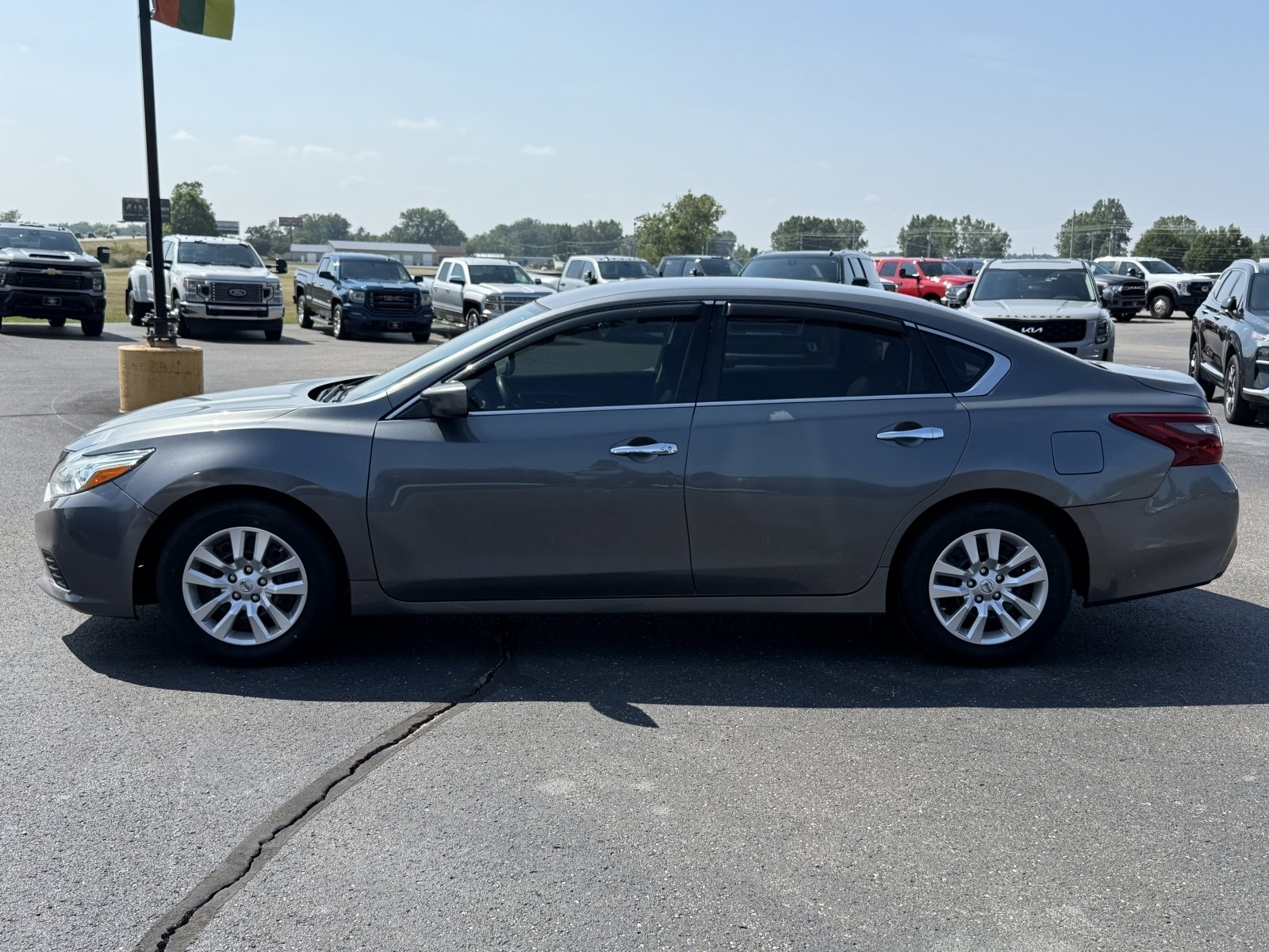 Used 2018 Nissan Altima 2.5 S w/ S Convenience Package image 5