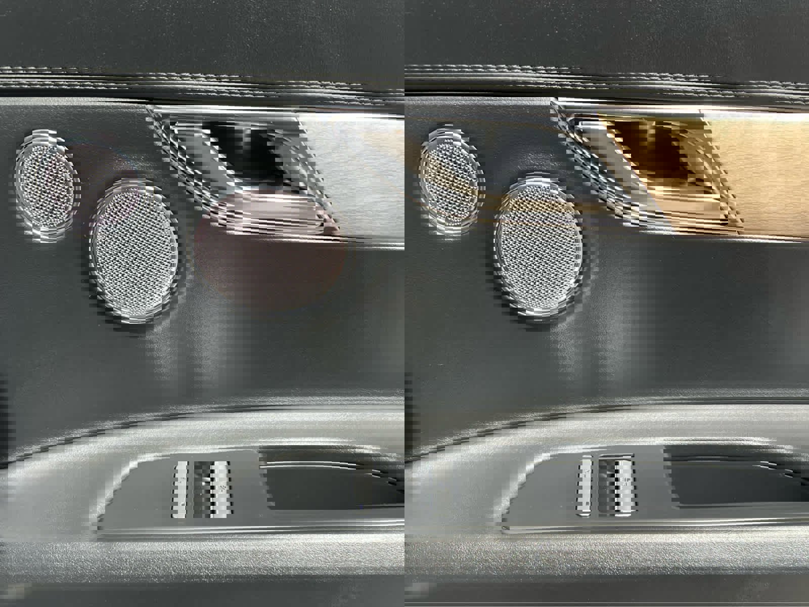 Used 2021 Genesis GV80 2.5T w/ Advanced Package 02 image 22