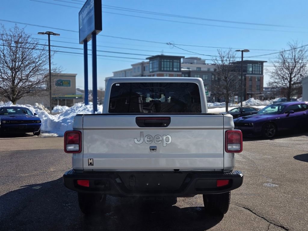 Used 2023 Jeep Gladiator Overland image 5