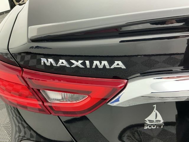 Used 2017 Nissan Maxima Platinum w/ Medallion Package FWD image 19