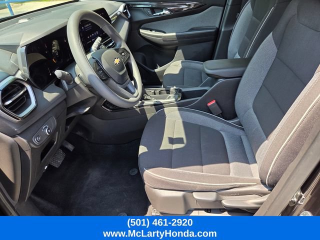 Used 2025 Chevrolet TrailBlazer LT AWD/4WD image 9