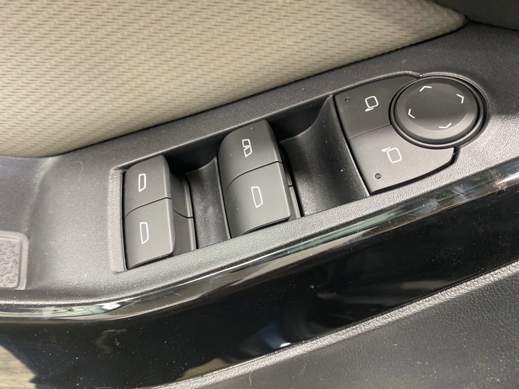 New 2026 Chevrolet Equinox LT w/ Convenience Package II AWD/4WD image 28
