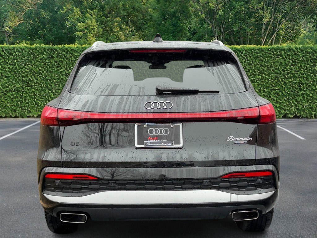 Used 2025 Audi Q5 Premium w/ Convenience Package image 8