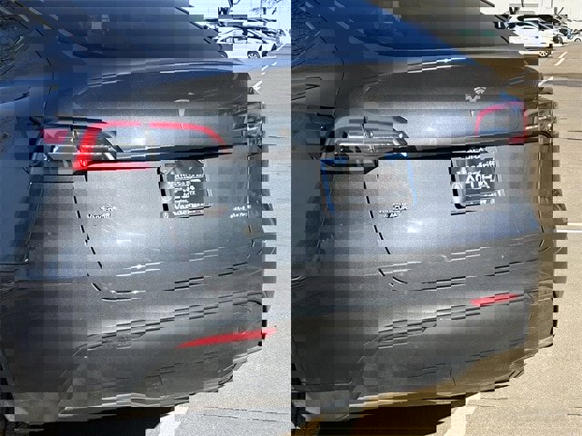 Used 2023 Tesla Model Y Long Range image 6