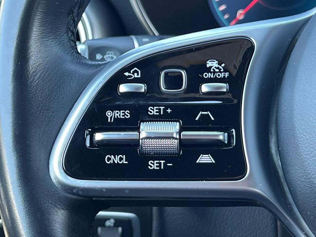 Used 2022 Mercedes-Benz GLC 300 4MATIC w/ Driver Assistance Package image 20