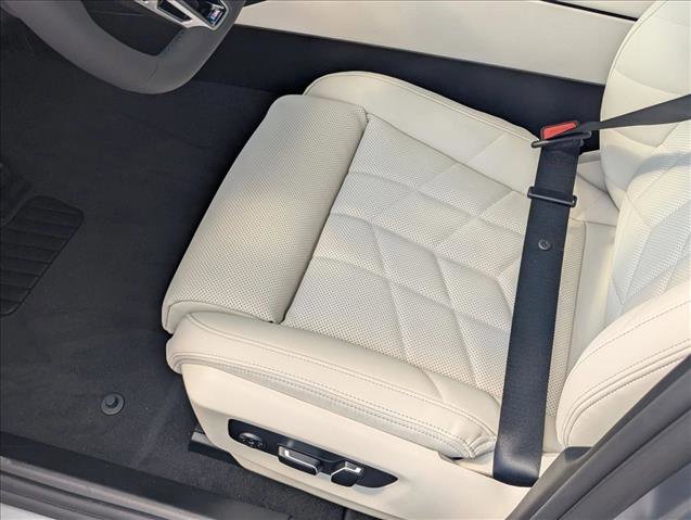 New 2026 BMW i5 eDrive40 w/ M Sport Package image 4