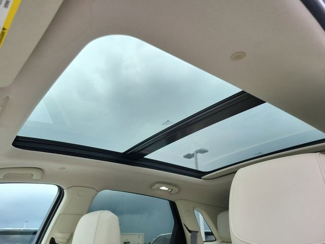 Certified 2023 Cadillac XT5 Premium Luxury FWD image 21