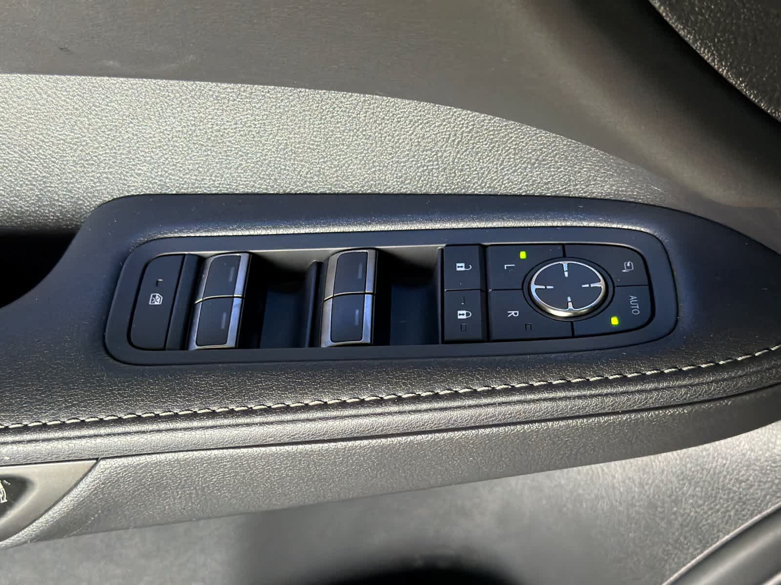 Certified 2025 Lexus RX 450h AWD w/ Luxury Package image 13