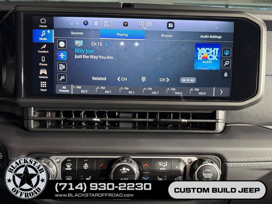 Used 2025 Jeep Wrangler Unlimited Rubicon 4xe w/ Convenience Group AWD/4WD image 21