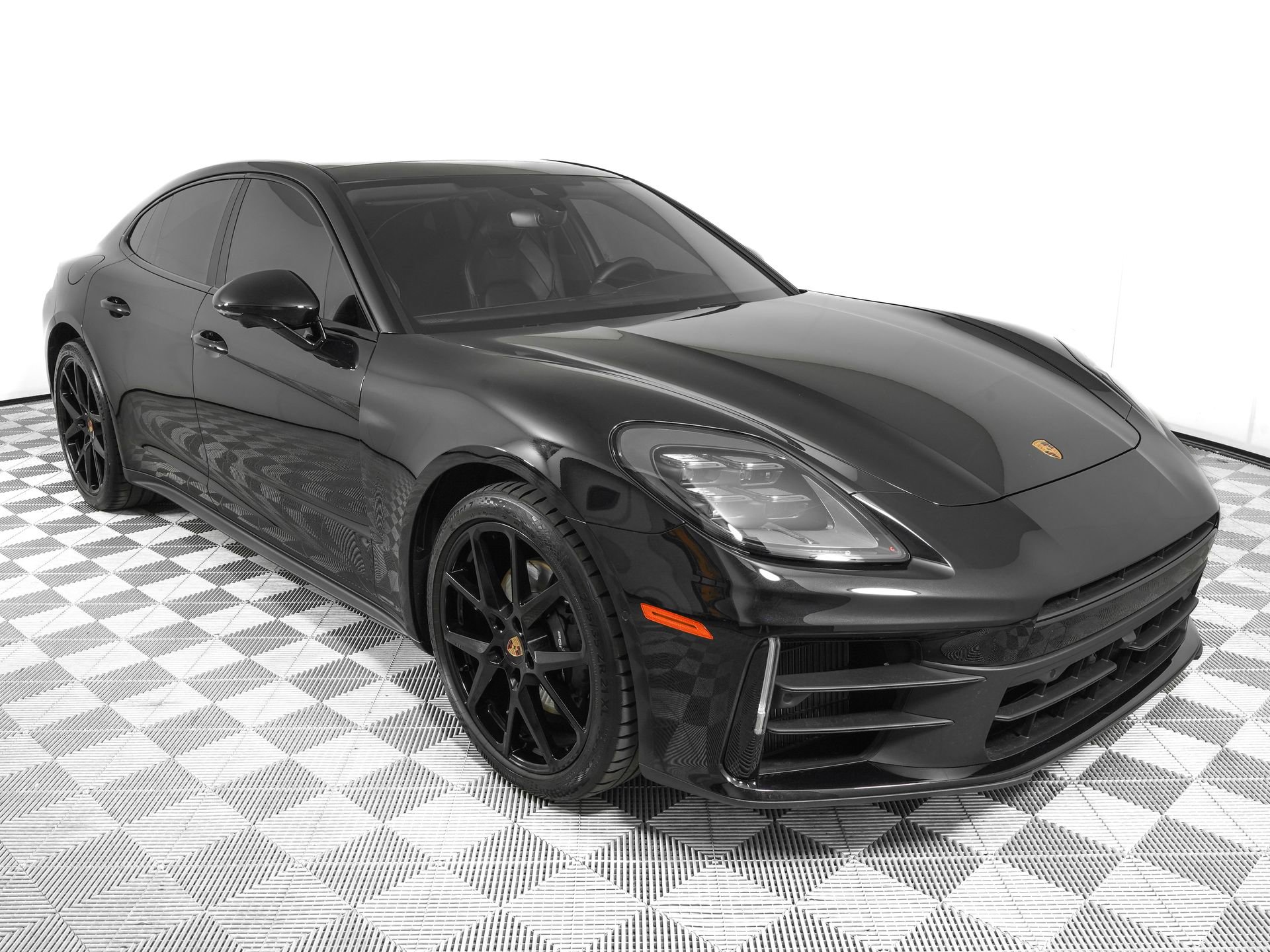 Used 2026 Porsche Panamera 4 AWD/4WD image 3