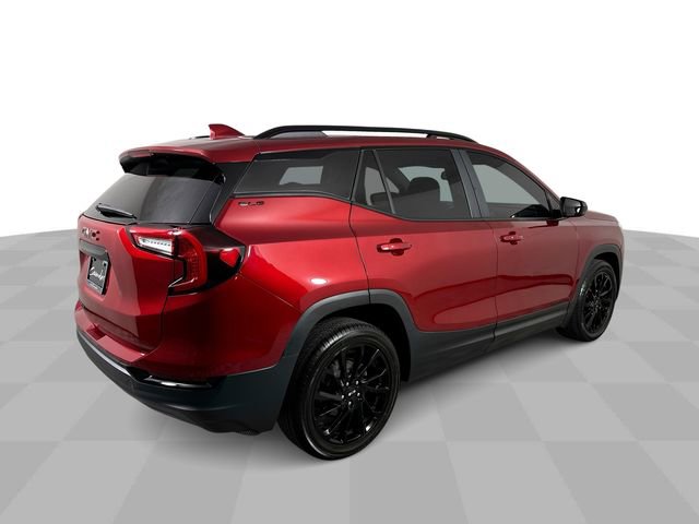 Used 2023 GMC Terrain SLE w/ Driver Convenience Package image 8