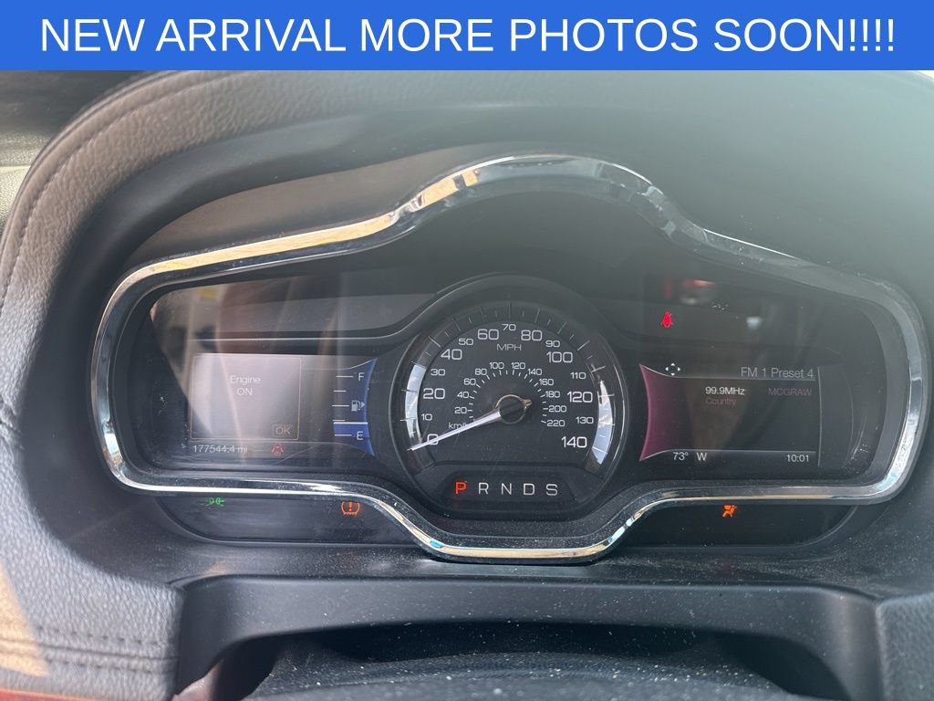 Used 2019 Lincoln MKT AWD image 13
