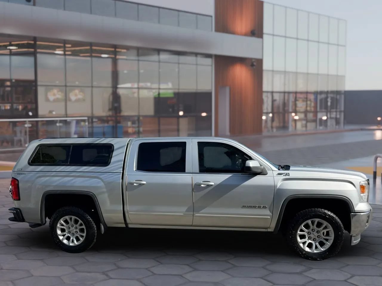 Used 2014 GMC Sierra 1500 SLE w/ SLE Value Package AWD/4WD image 7